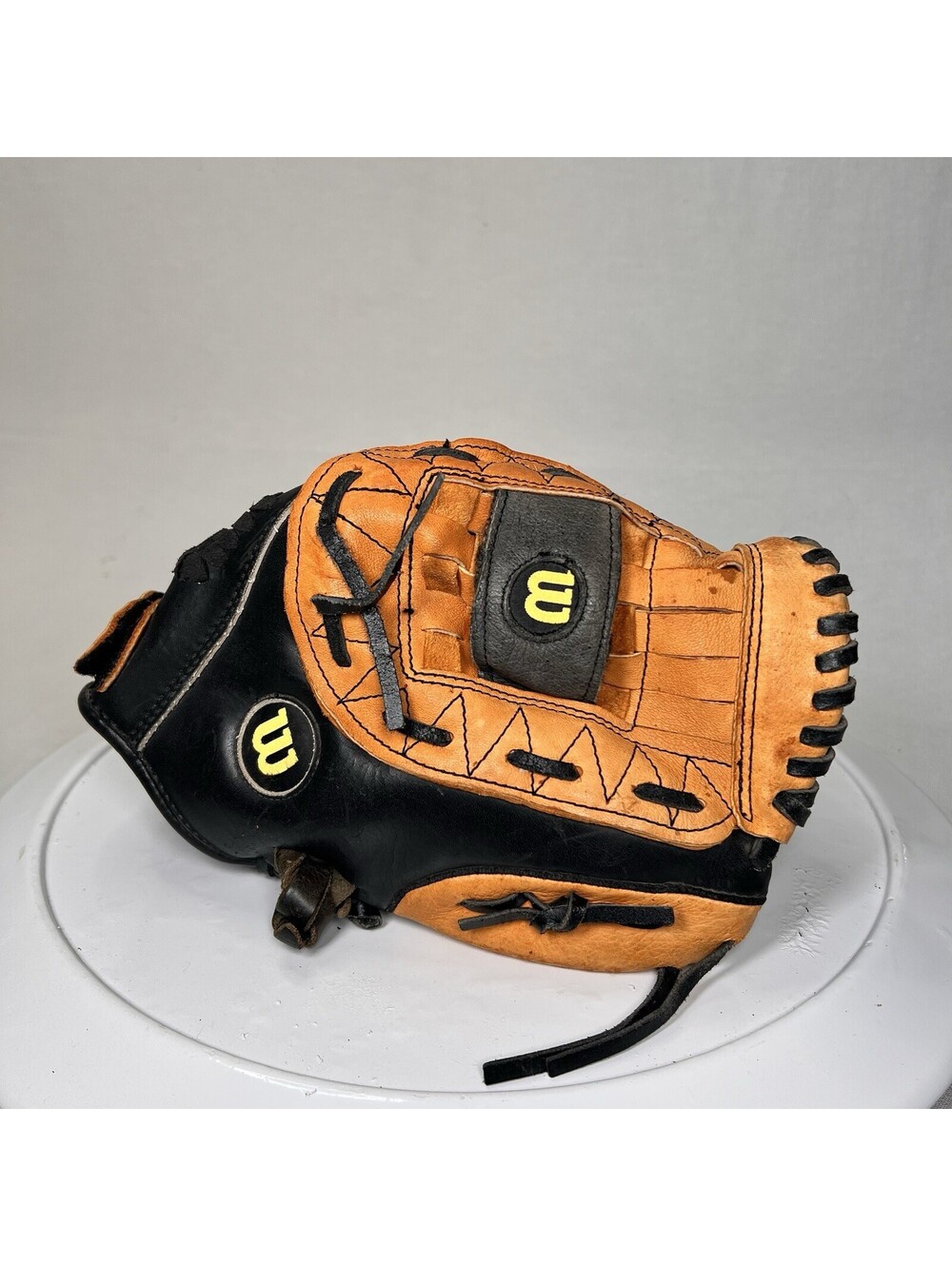 Wilson AO350 MLB11 Youth Baseball Glove 11" Genuine Leather A350 RHT